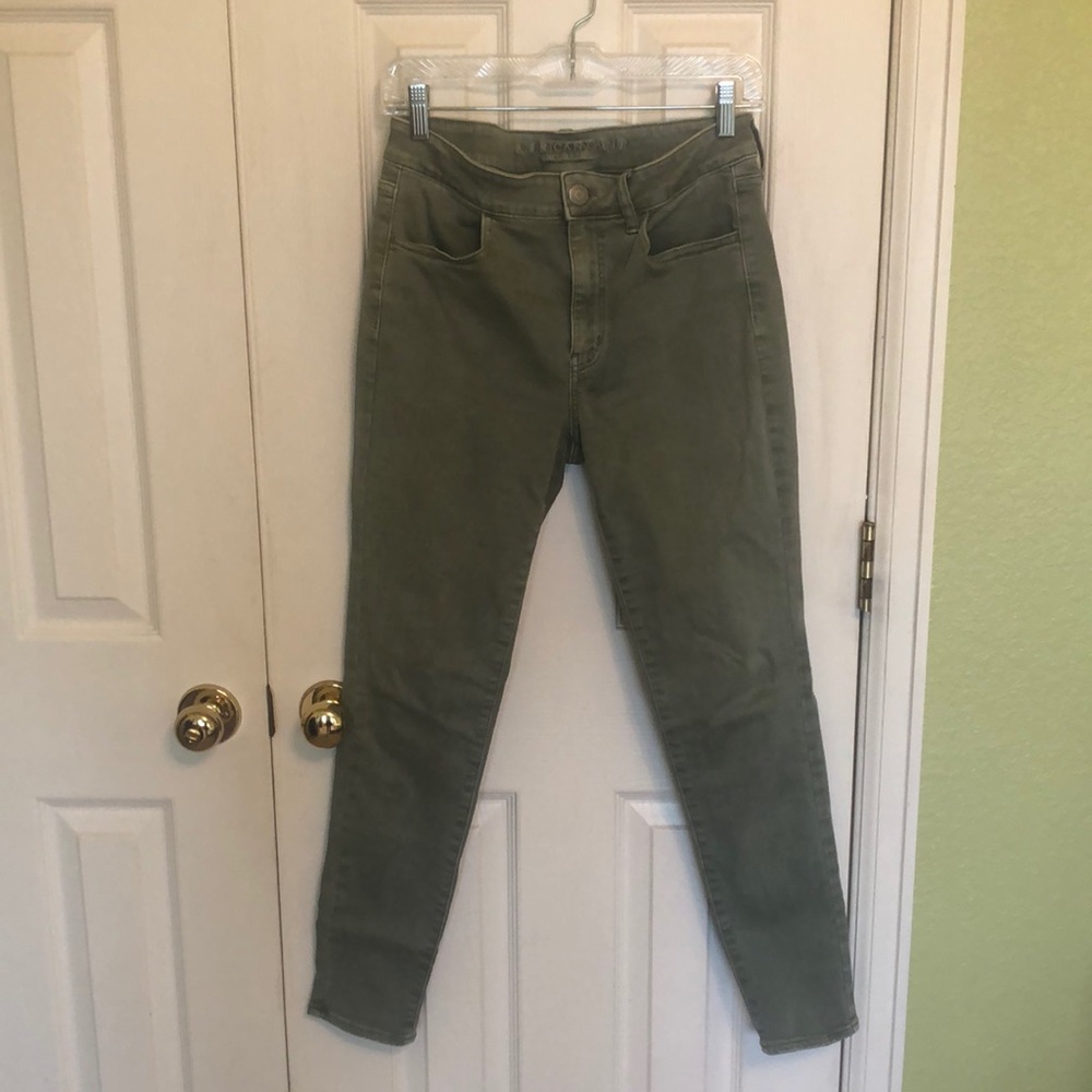 American Eagle olive high-rise jeggings - size 10